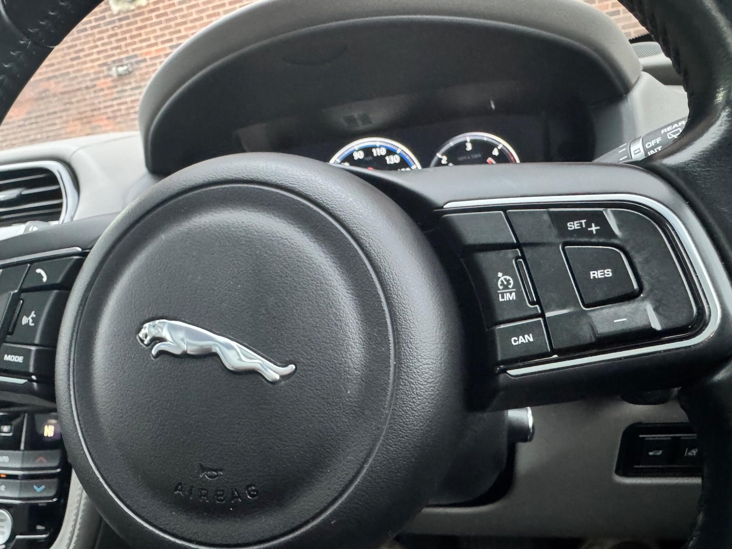 Used Jaguar F-Pace 2017 for sale - 77305285: Photo 50