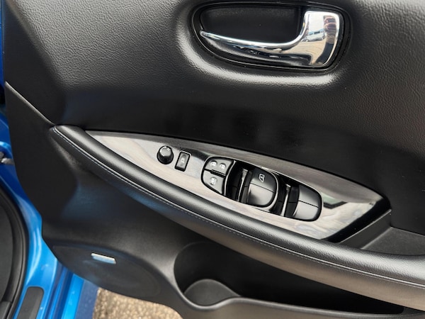 Used Nissan Leaf 2020 for sale - 76296098: Photo 34