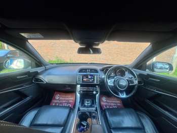 Used Jaguar XE 2017 for sale - 74554448: Photo
