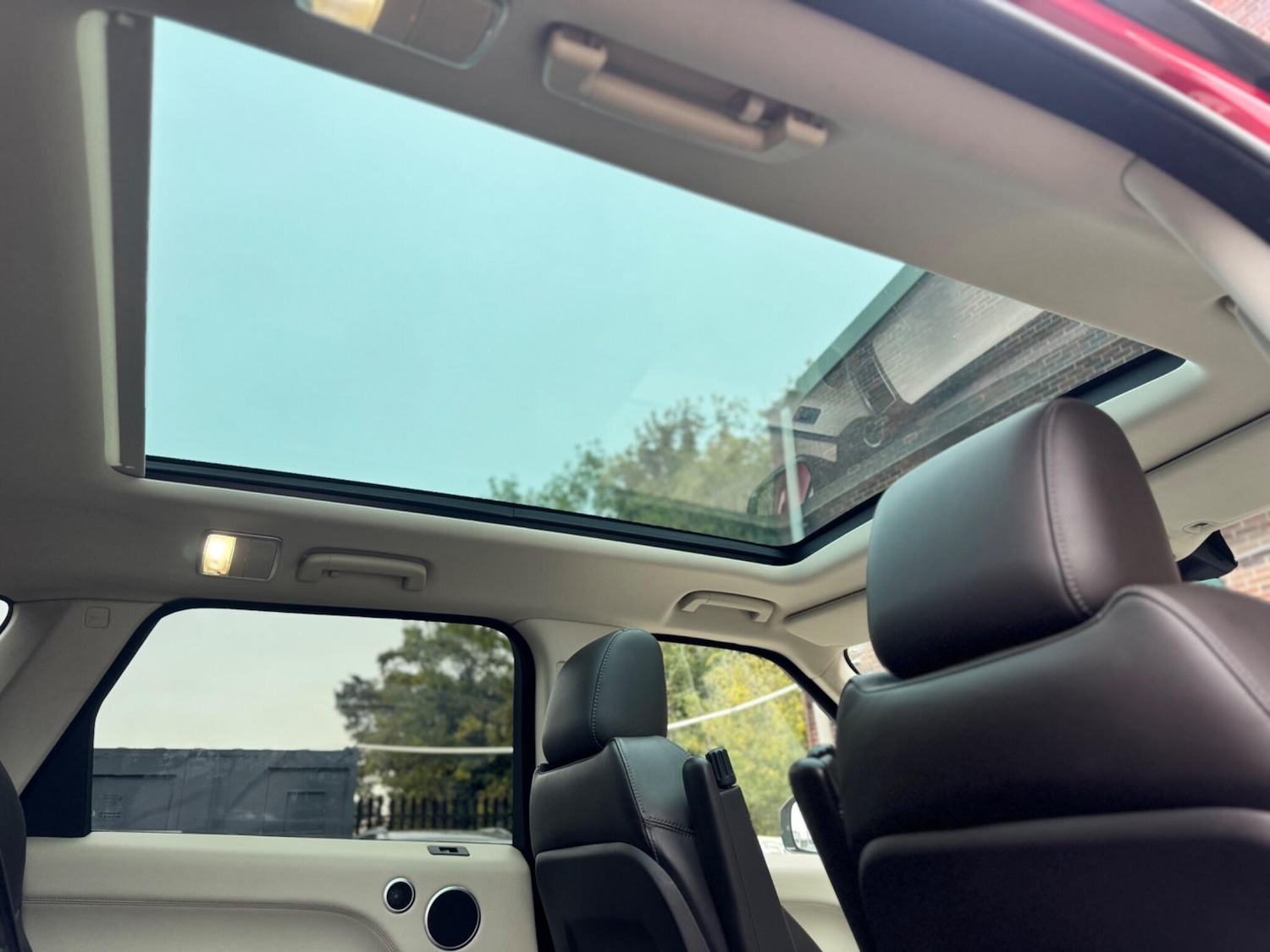 Used Land Rover Range Rover Sport 2017 for sale - 76269668: Photo 12