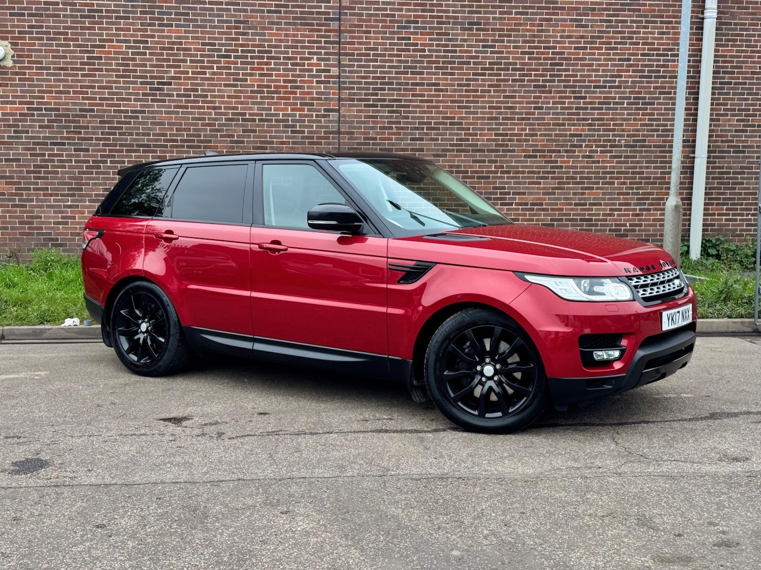 Used Land Rover Range Rover Sport 2017 for sale - 76269668: Photo 16