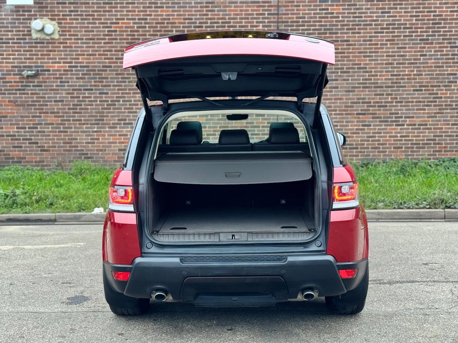 Used Land Rover Range Rover Sport 2017 for sale - 76269668: Photo 18