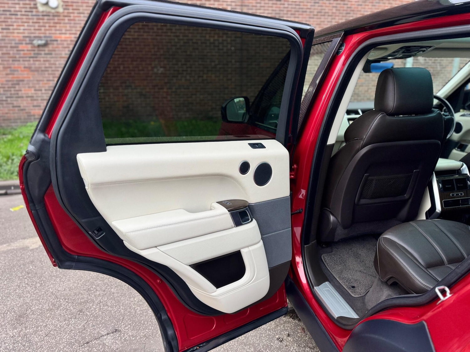 Used Land Rover Range Rover Sport 2017 for sale - 76269668: Photo 34