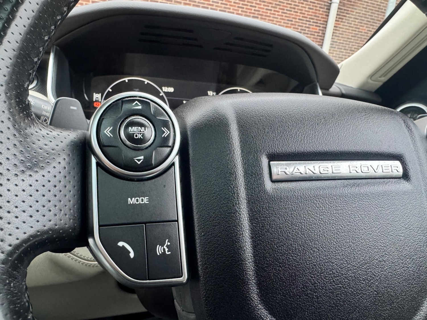 Used Land Rover Range Rover Sport 2017 for sale - 76269668: Photo 42