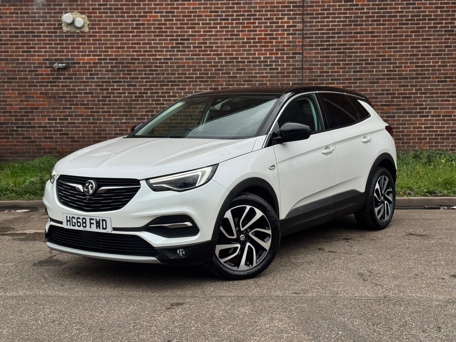 Used Vauxhall Grandland X 2019 for sale - 76094577: Photo 2