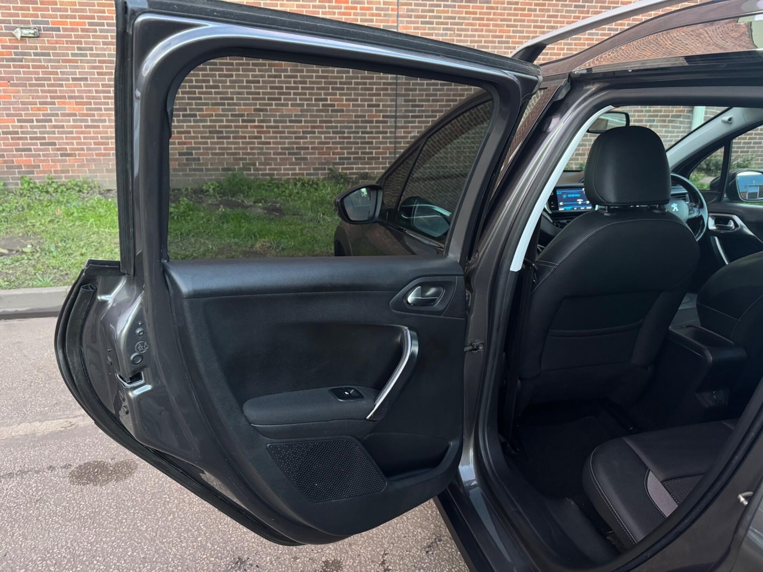 Used Peugeot 2008 2018 for sale - 78062583: Photo 47