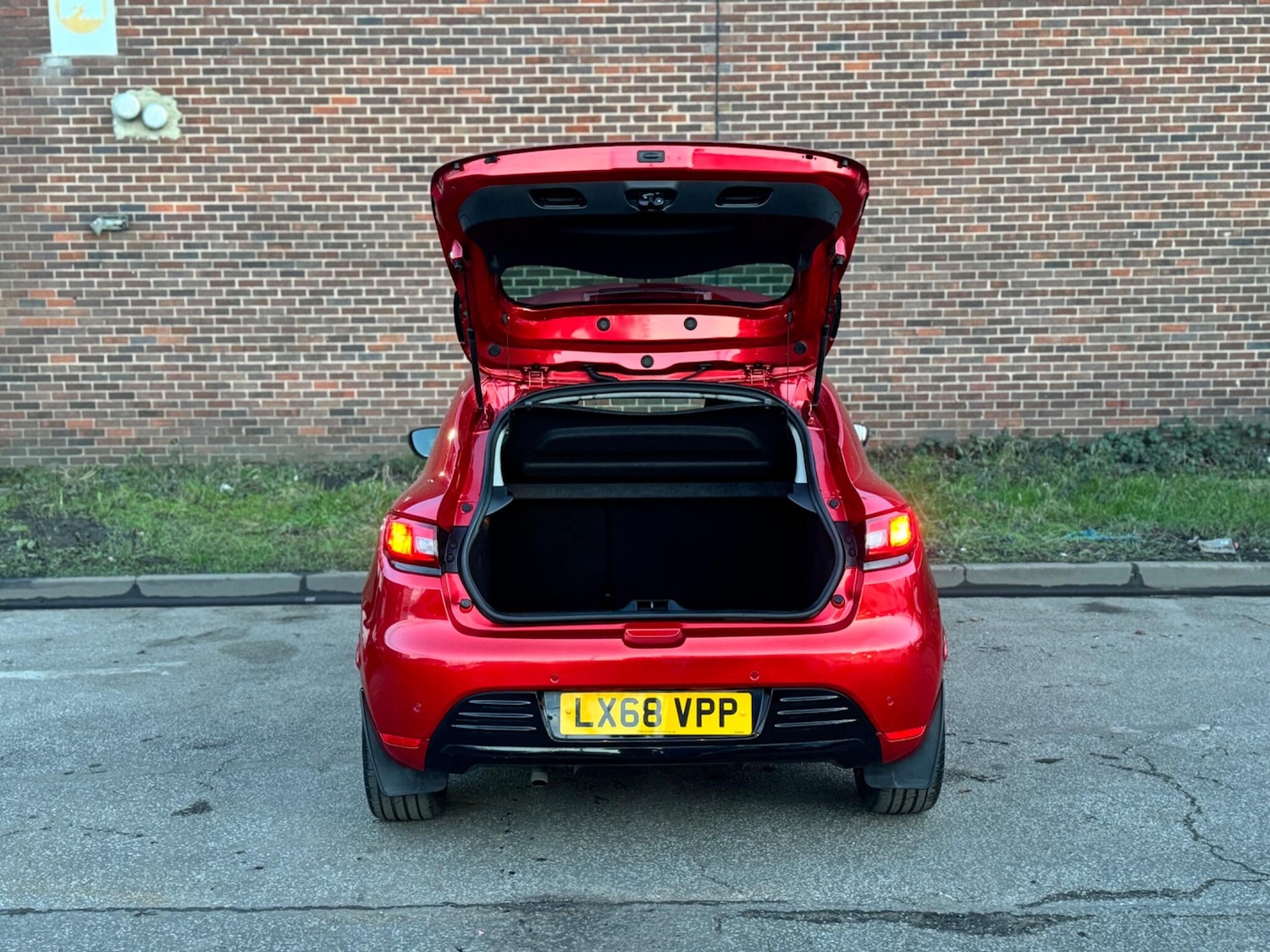 Used Renault Clio for sale - 77586762: Photo 19