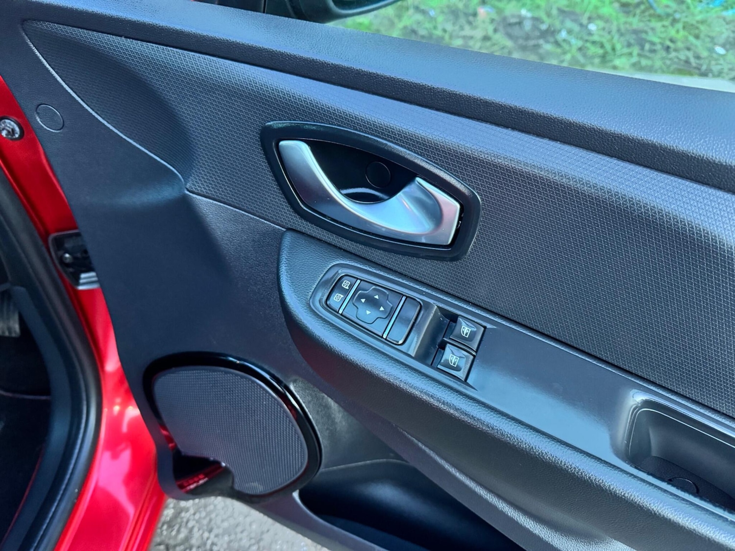 Used Renault Clio for sale - 77586762: Photo 34