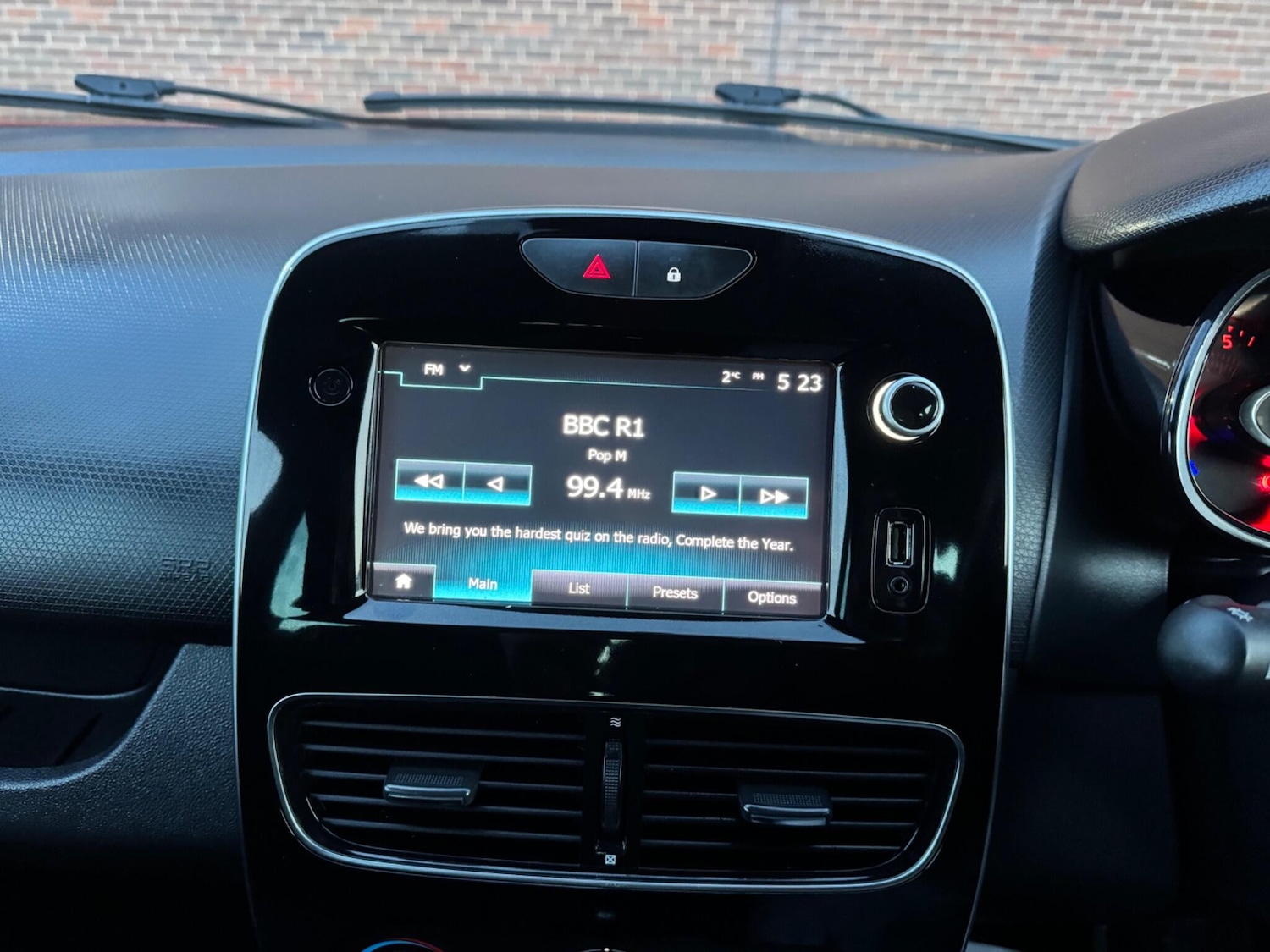 Used Renault Clio for sale - 77586762: Photo 36