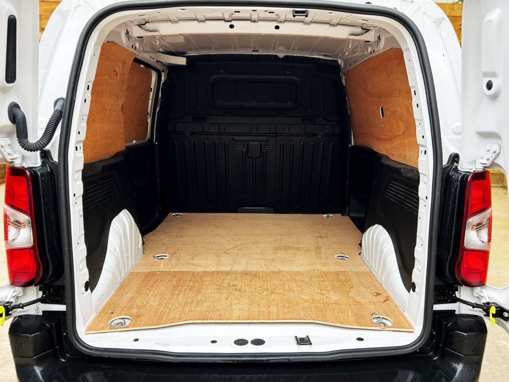 Used Vauxhall Combo 2024 for sale - 76840929: Photo 10