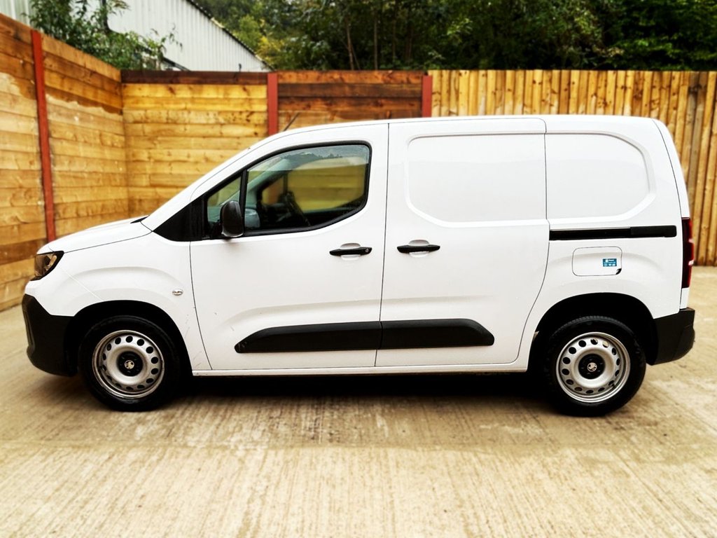 Used Vauxhall Combo 2024 for sale - 76840929: Photo 5