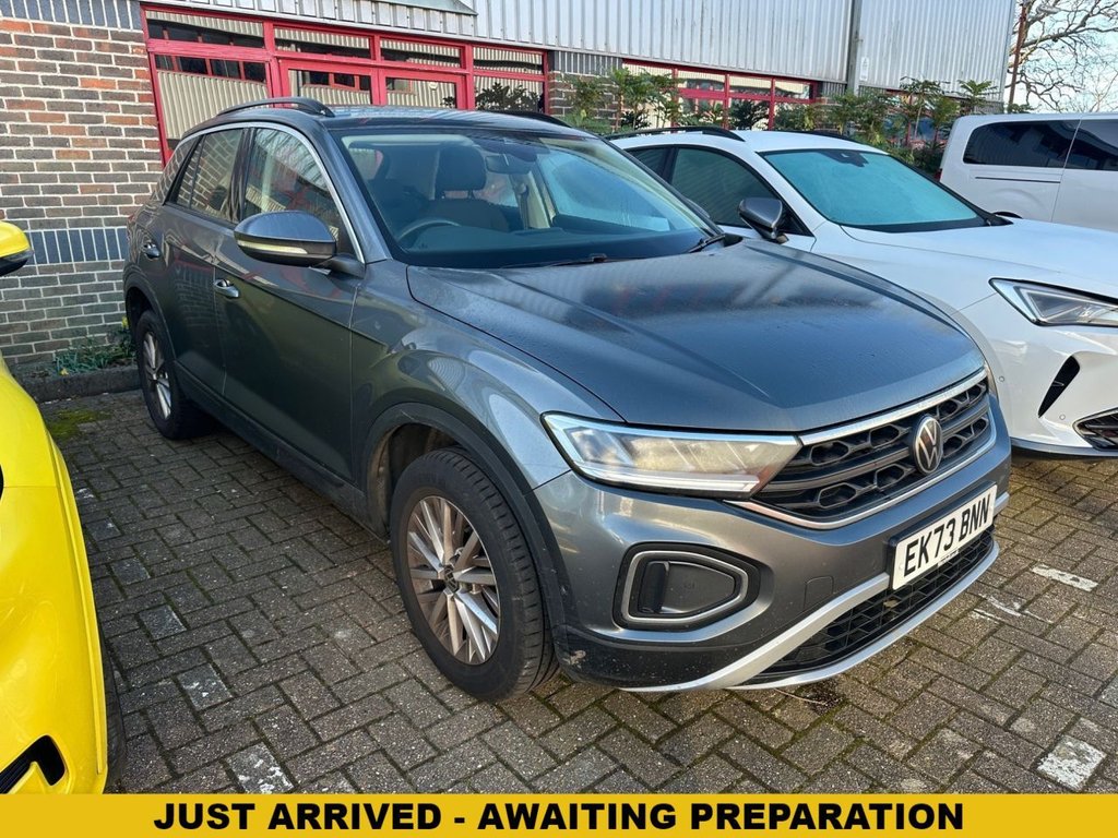 Used Volkswagen T-Roc 2023 for sale - 78030557: Photo 1