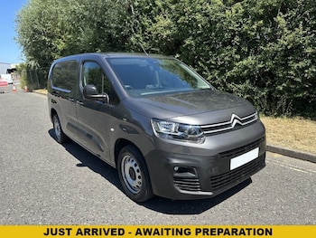 Used Citroen Berlingo 2024 for sale - 79551222: Photo