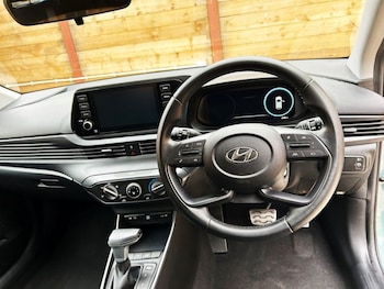 Used Hyundai BAYON 2022 for sale - 76203533: Photo