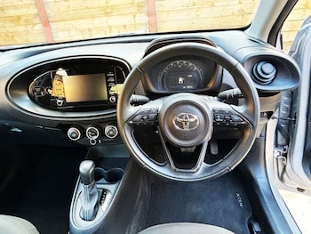 Used Toyota Aygo X 2022 for sale - 76080910: Photo