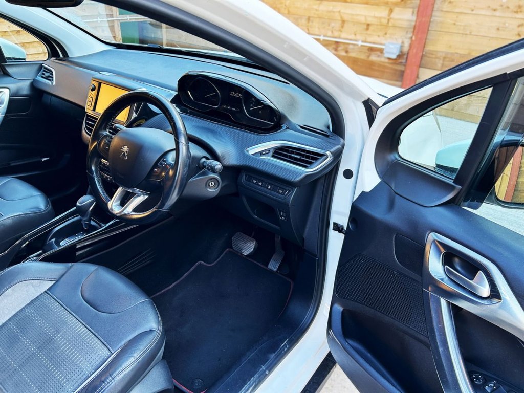 Used Peugeot 2008 2017 for sale - 76558792: Photo 12