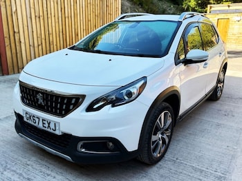 Used Peugeot 2008 2017 for sale - 76558792: Photo