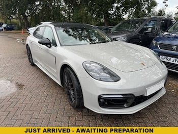Used Porsche Panamera 2022 for sale - 79666752: Photo