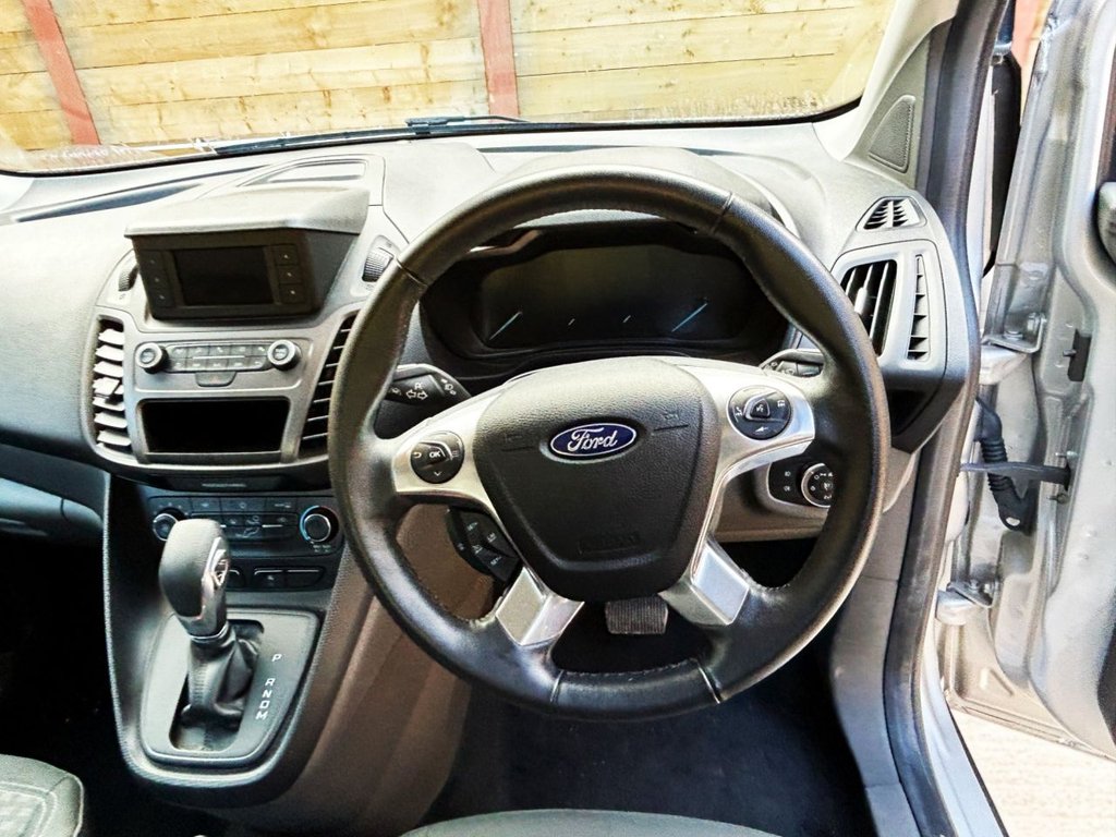 Used Ford Tourneo Connect 2020 for sale - 76010041: Photo 2