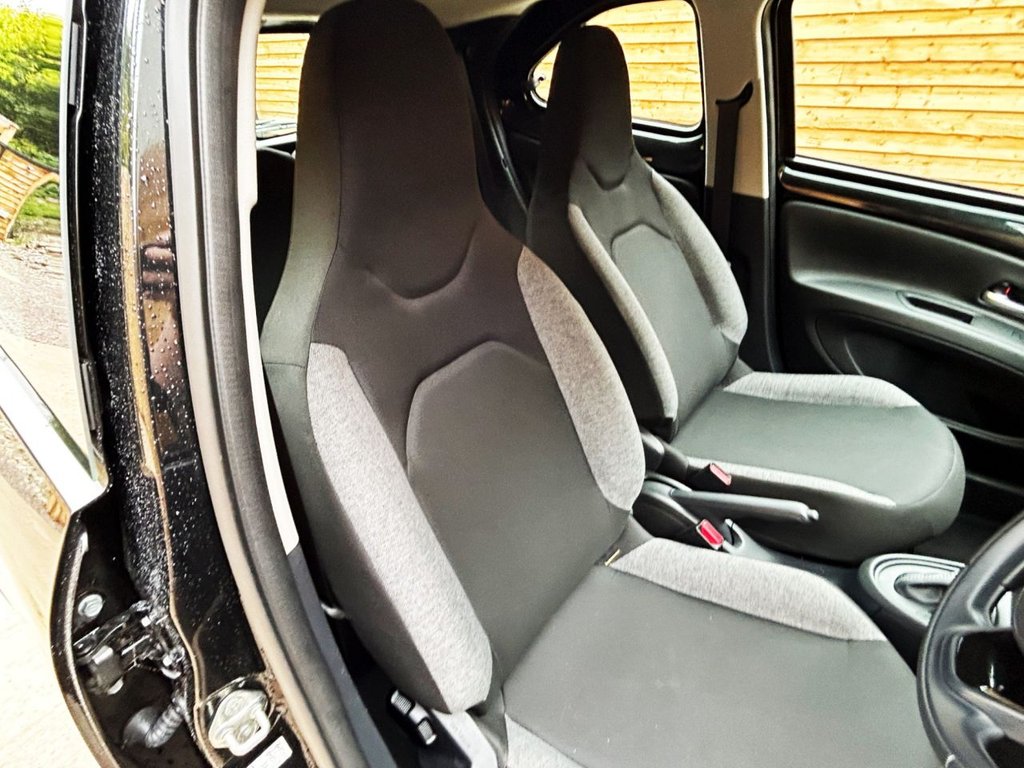 Used Toyota Aygo X 2023 for sale - 76604348: Photo 9