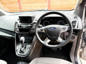 Used Ford Grand Tourneo Connect 2022 for sale - 78557132: Photo