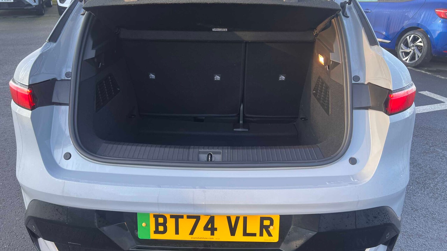 Used Renault Megane E Tech for sale - 77861280: Photo 9