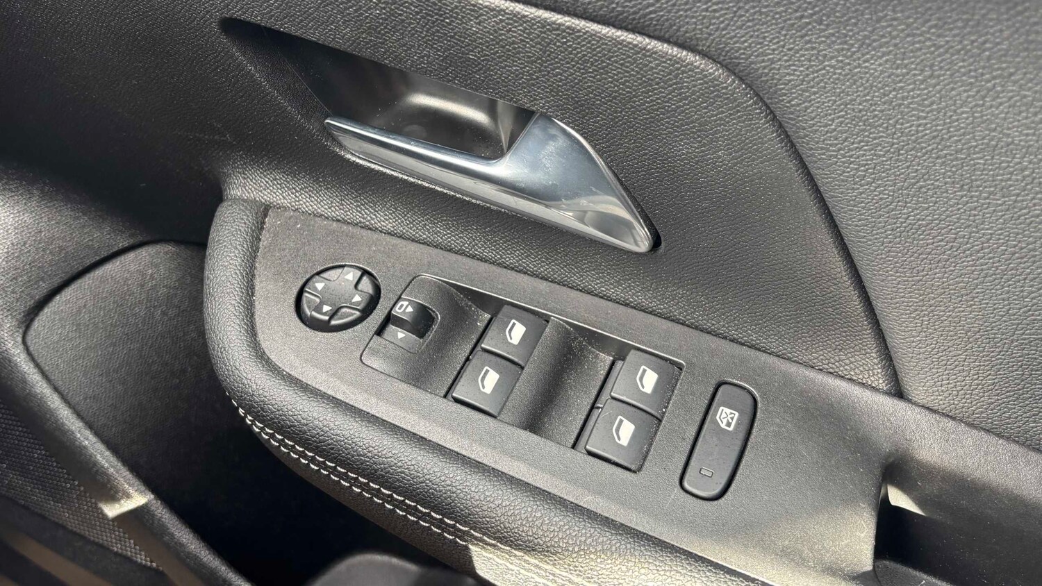 Used Vauxhall Mokka 2023 for sale - 77857376: Photo 18