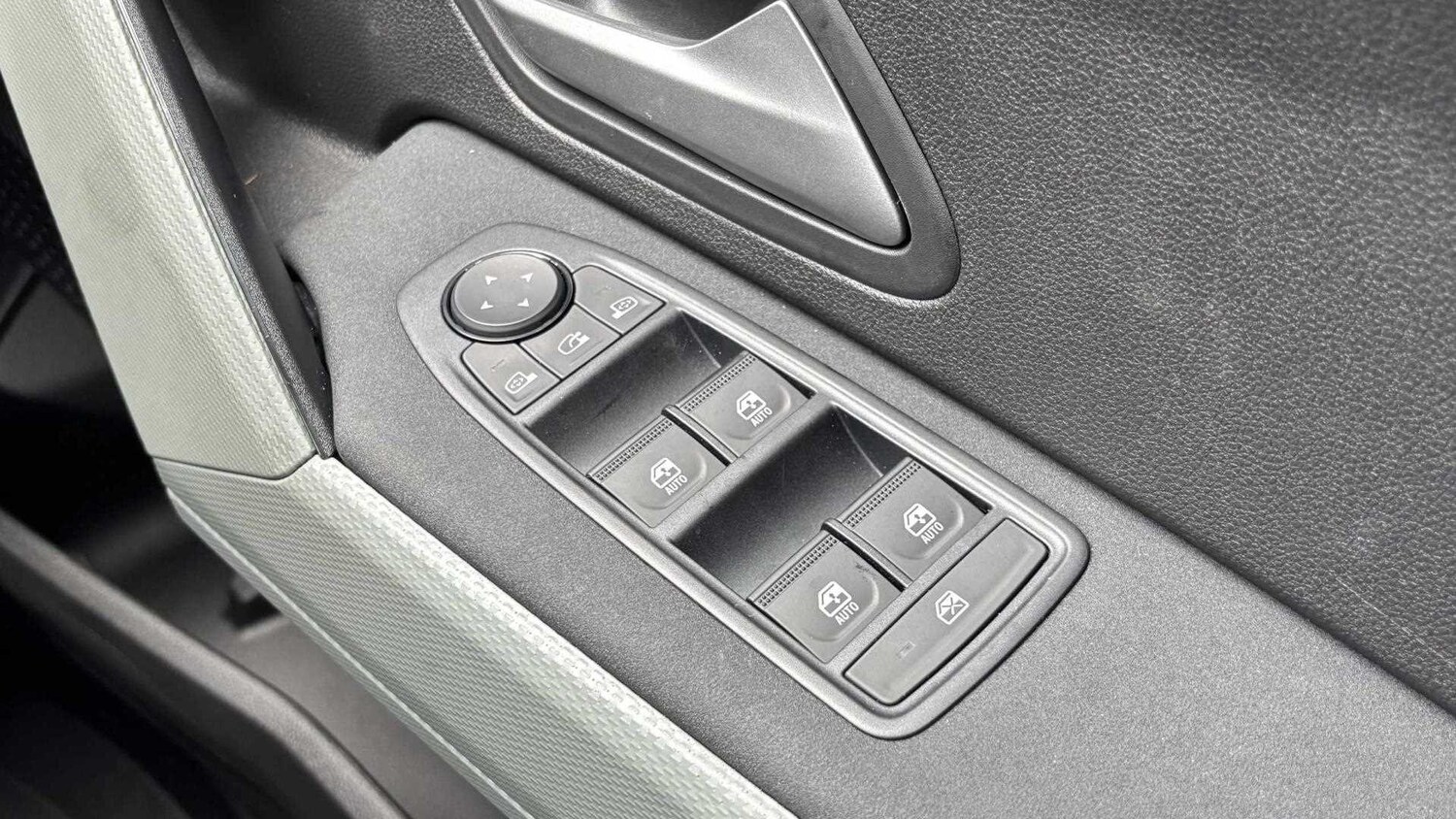 Used Dacia Duster 2025 for sale - 77856806: Photo 30