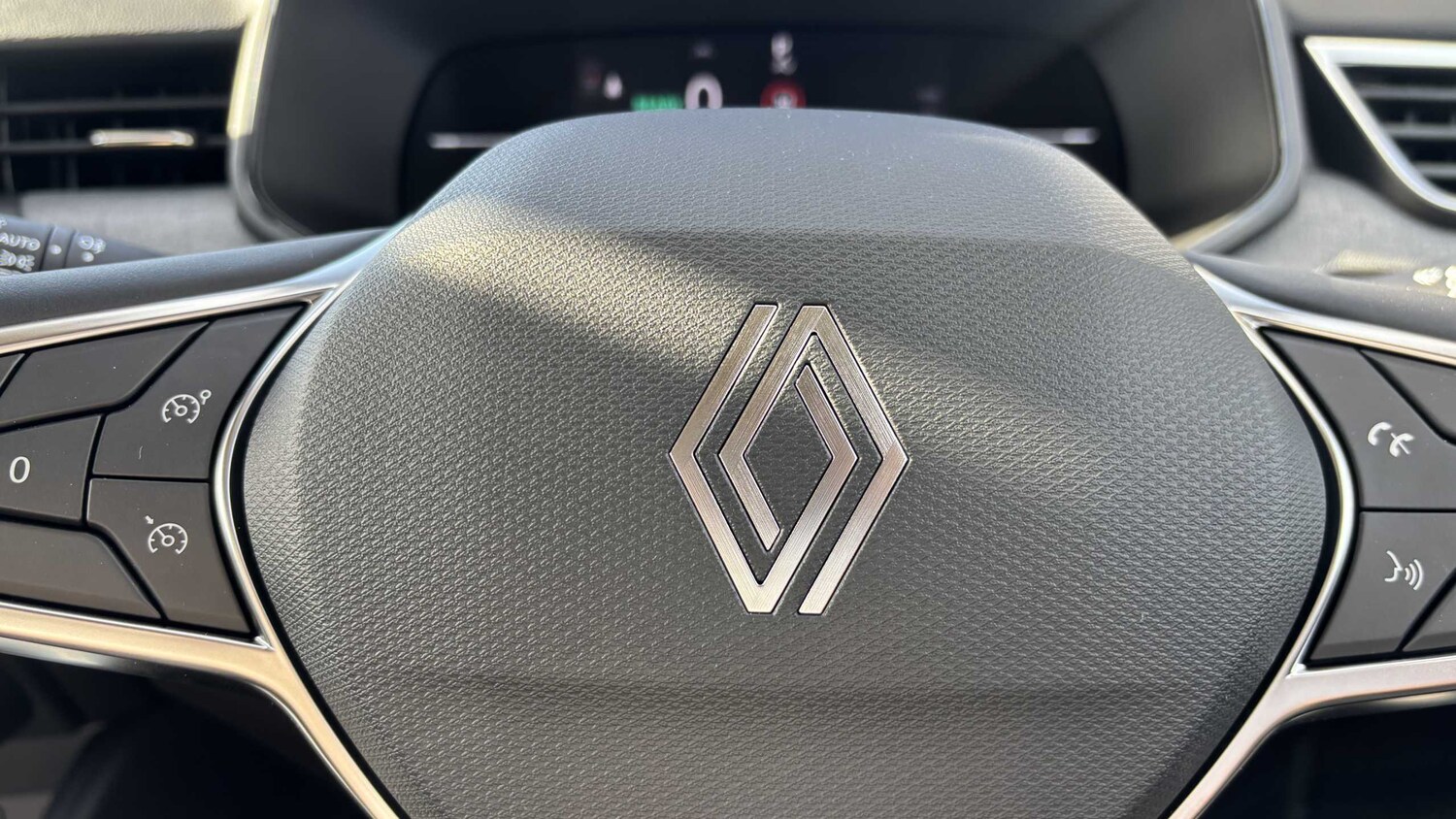 Used Renault Clio 2025 for sale - 77856578: Photo 24