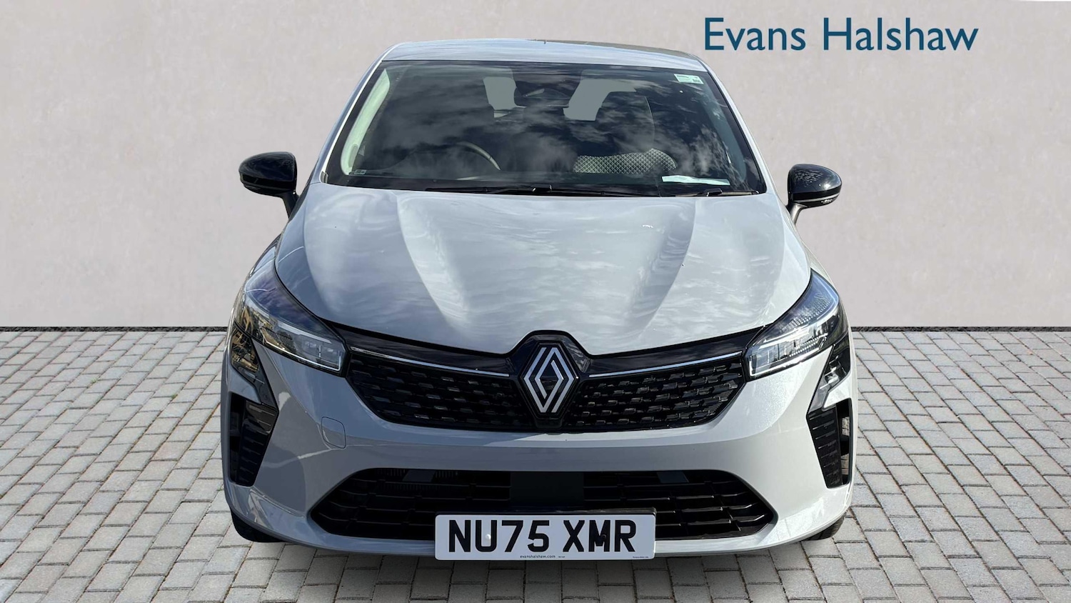 Used Renault Clio 2025 for sale - 77856578: Photo 3