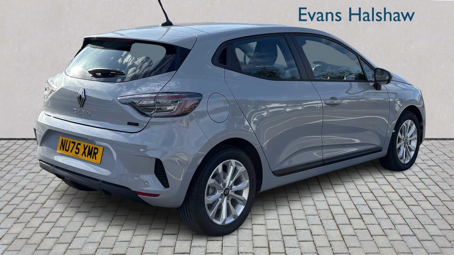 Used Renault Clio 2025 for sale - 77856578: Photo 8