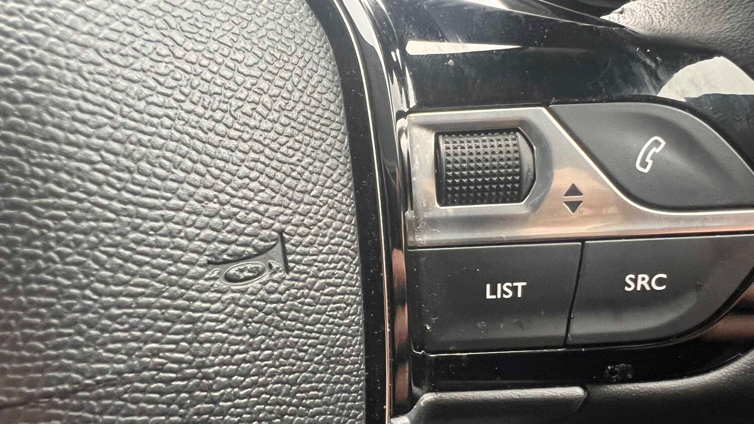 Used Peugeot 2008 for sale - 77861952: Photo 17