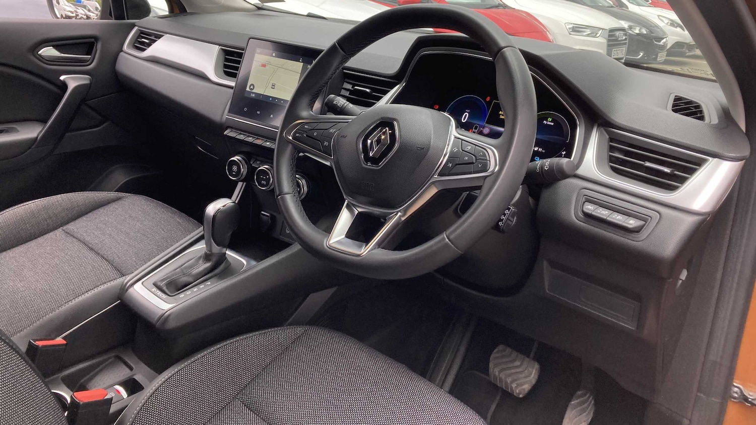 Used Renault Captur 2022 for sale - 78024276: Photo 2