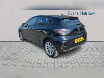 Used Renault Clio 2025 for sale - 78732300: Photo
