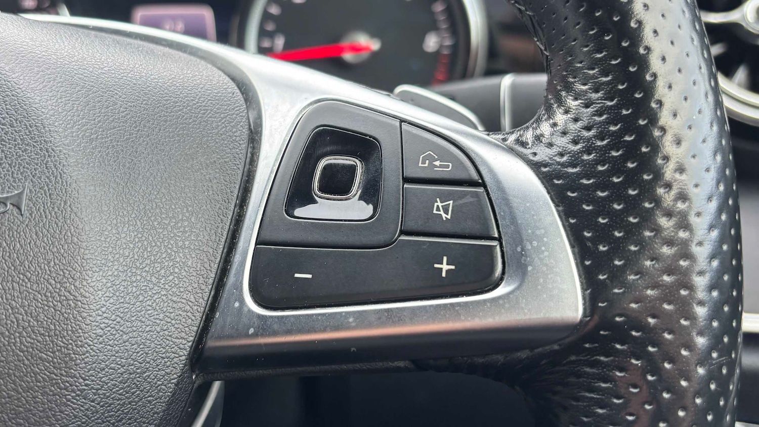 Used Mercedes-Benz E Class for sale - 77862167: Photo 14