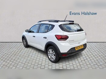 Used Dacia Sandero Stepway 2024 for sale - 78104191: Photo