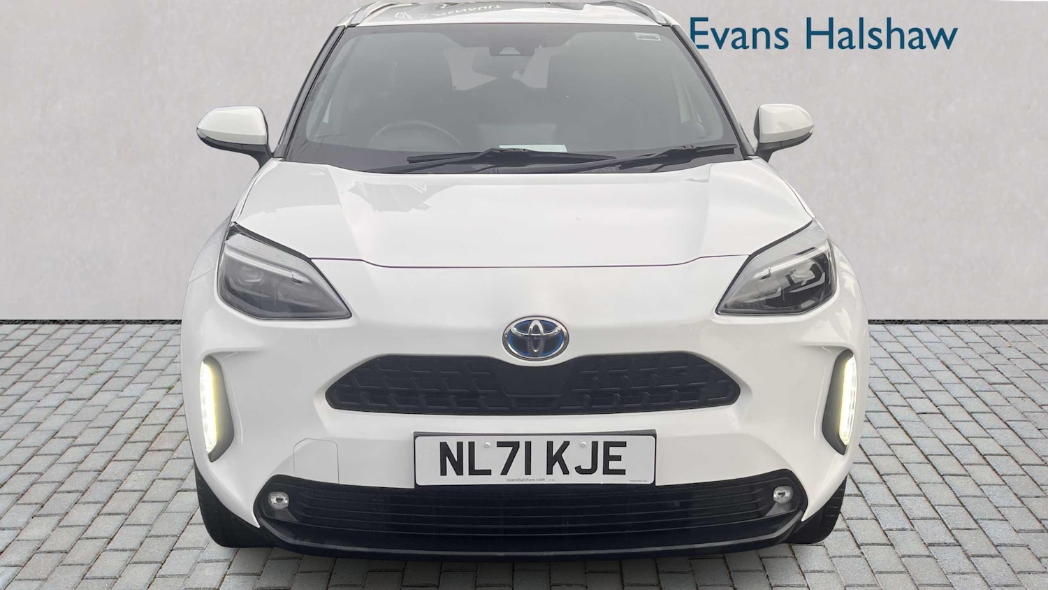 Used Toyota Yaris Cross for sale - 77862403: Photo 2