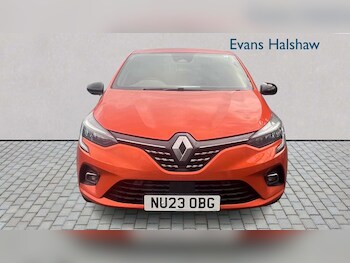 Used Renault Clio 2023 for sale - 77858367: Photo