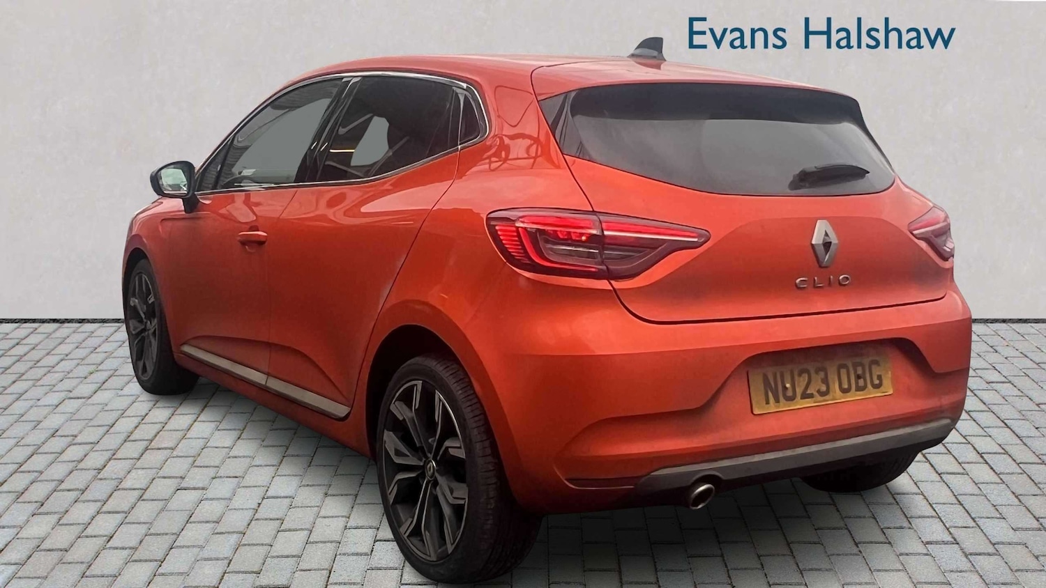 Used Renault Clio 2023 for sale - 77858367: Photo 4