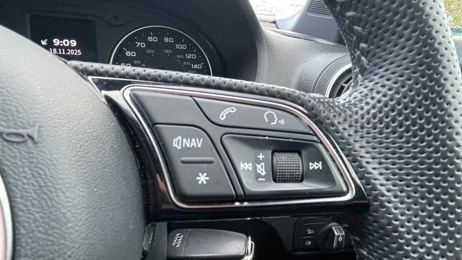 Used Audi Q2 for sale - 77861487: Photo 25