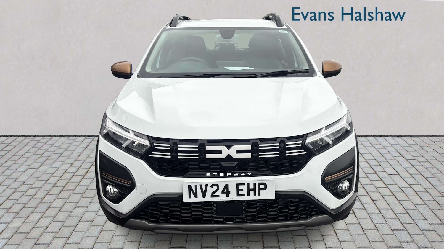 Used Dacia Sandero Stepway for sale - 77857408: Photo 2