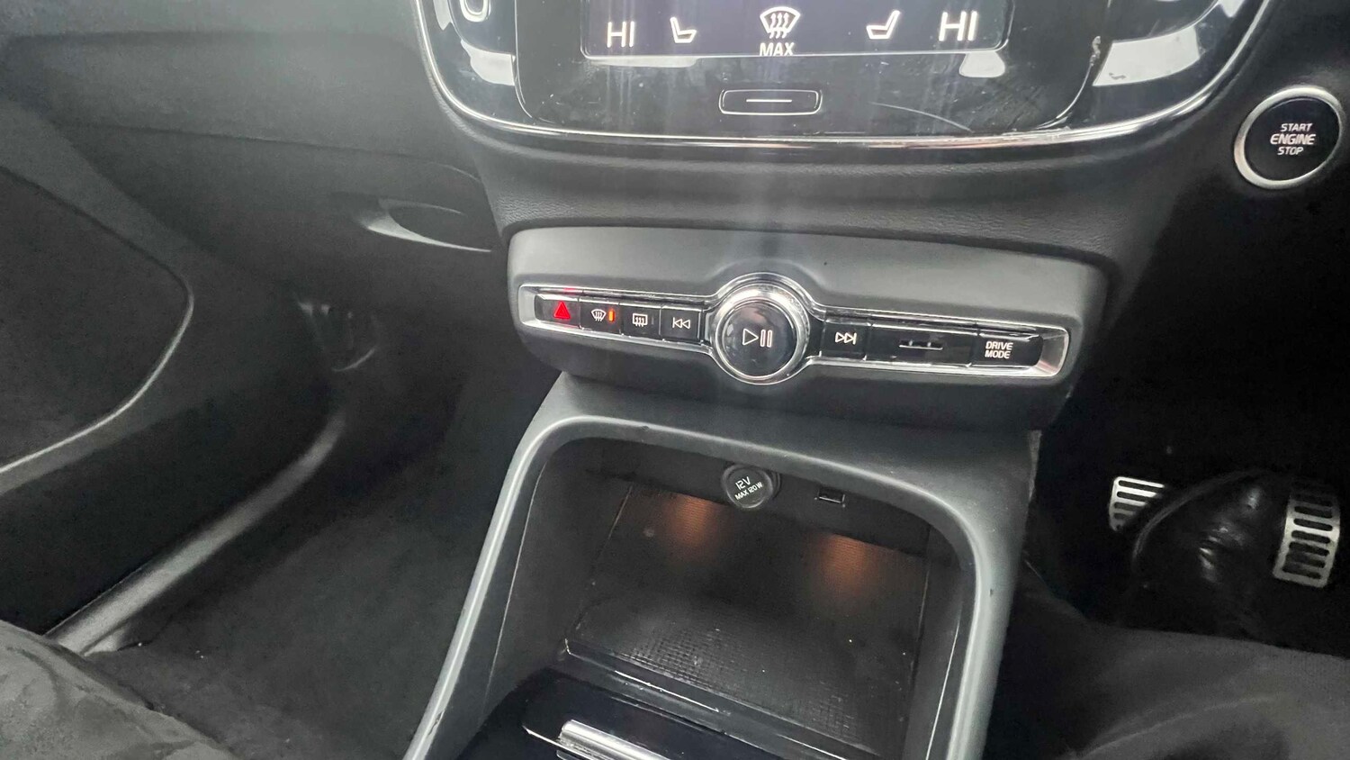 Used Volvo XC40 for sale - 77861093: Photo 16