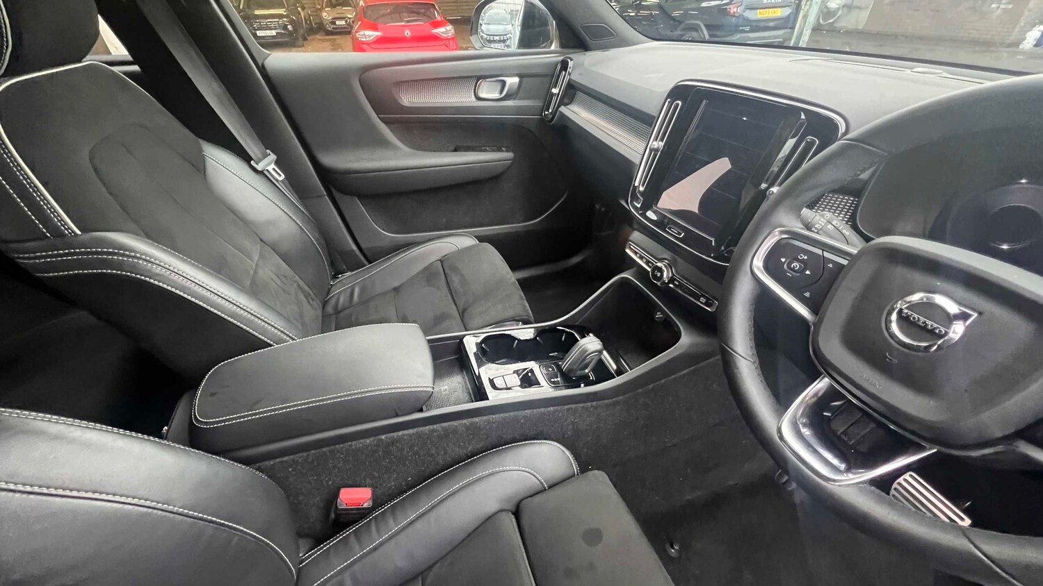 Used Volvo XC40 for sale - 77861093: Photo 9