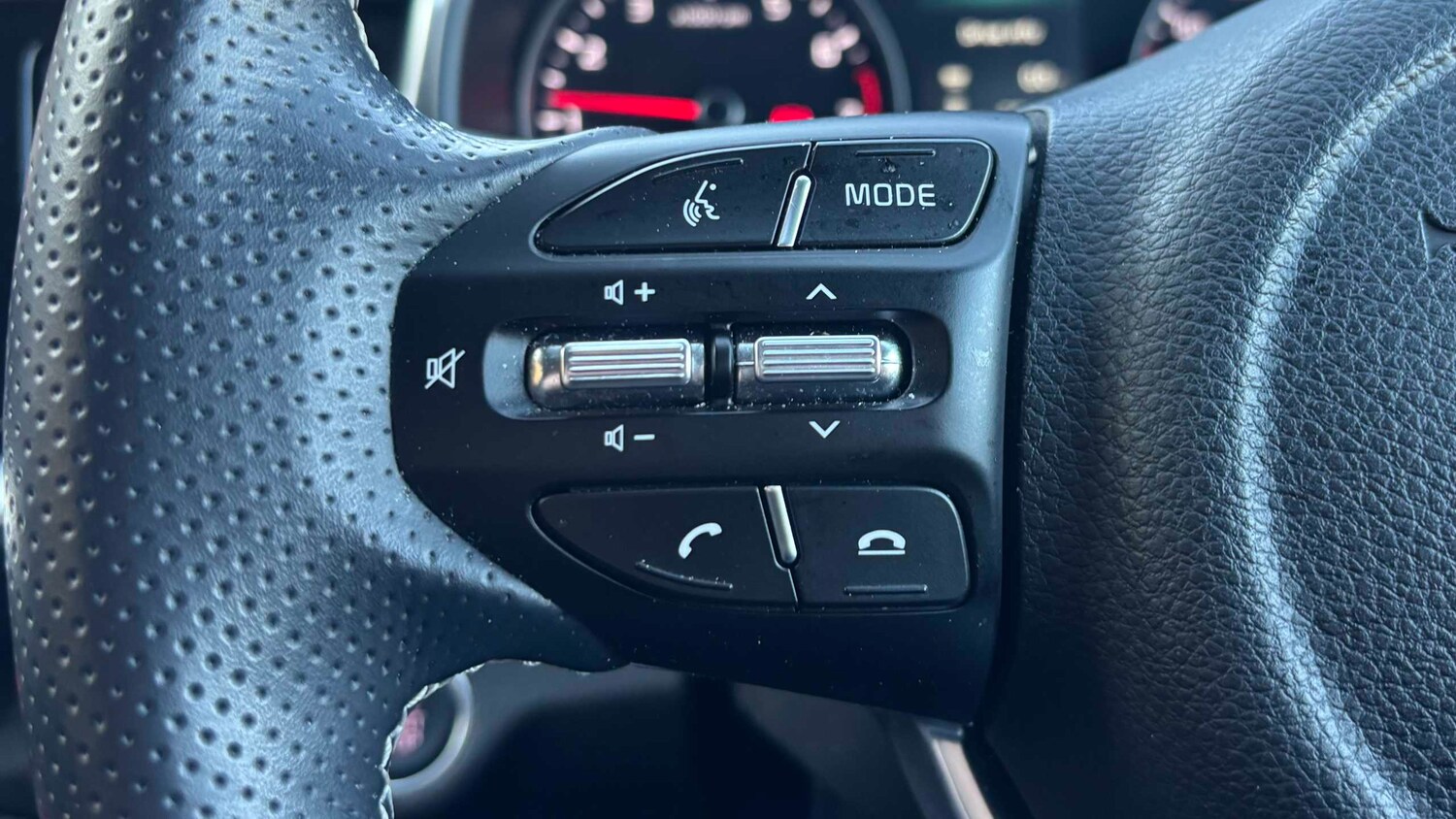 Used Kia Stonic for sale - 77857508: Photo 13