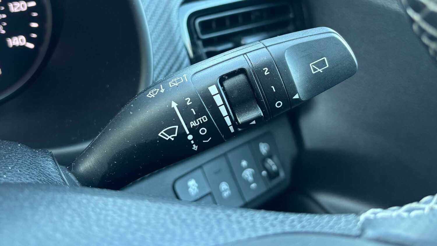 Used Kia Stonic for sale - 77857508: Photo 16