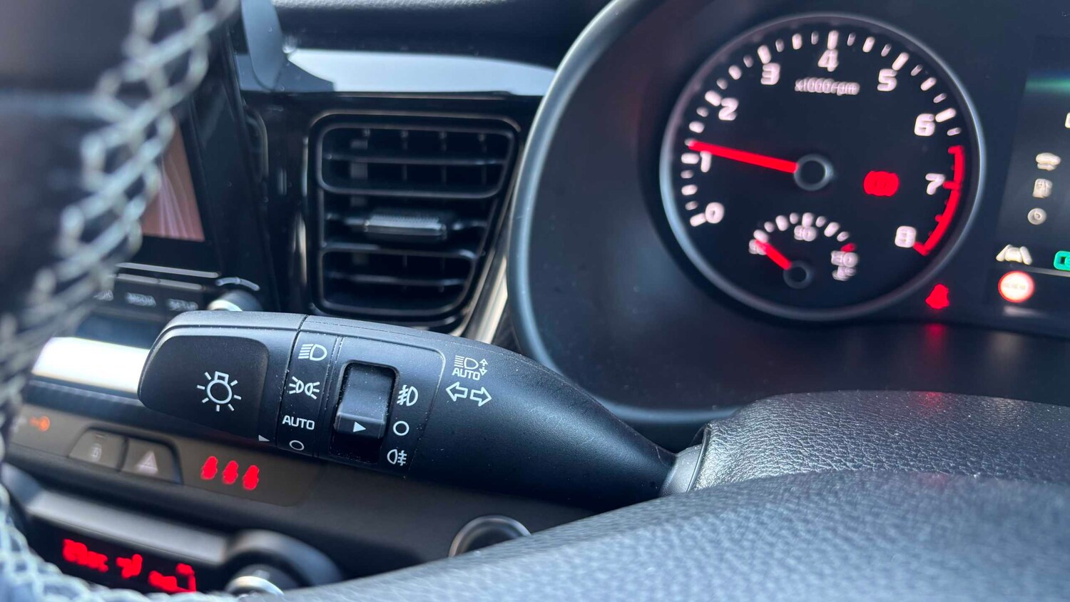 Used Kia Stonic for sale - 77857508: Photo 17