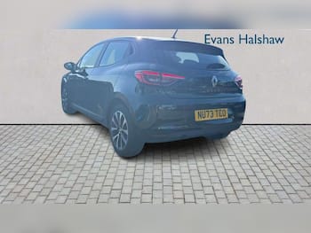 Used Renault Clio 2023 for sale - 79753900: Photo