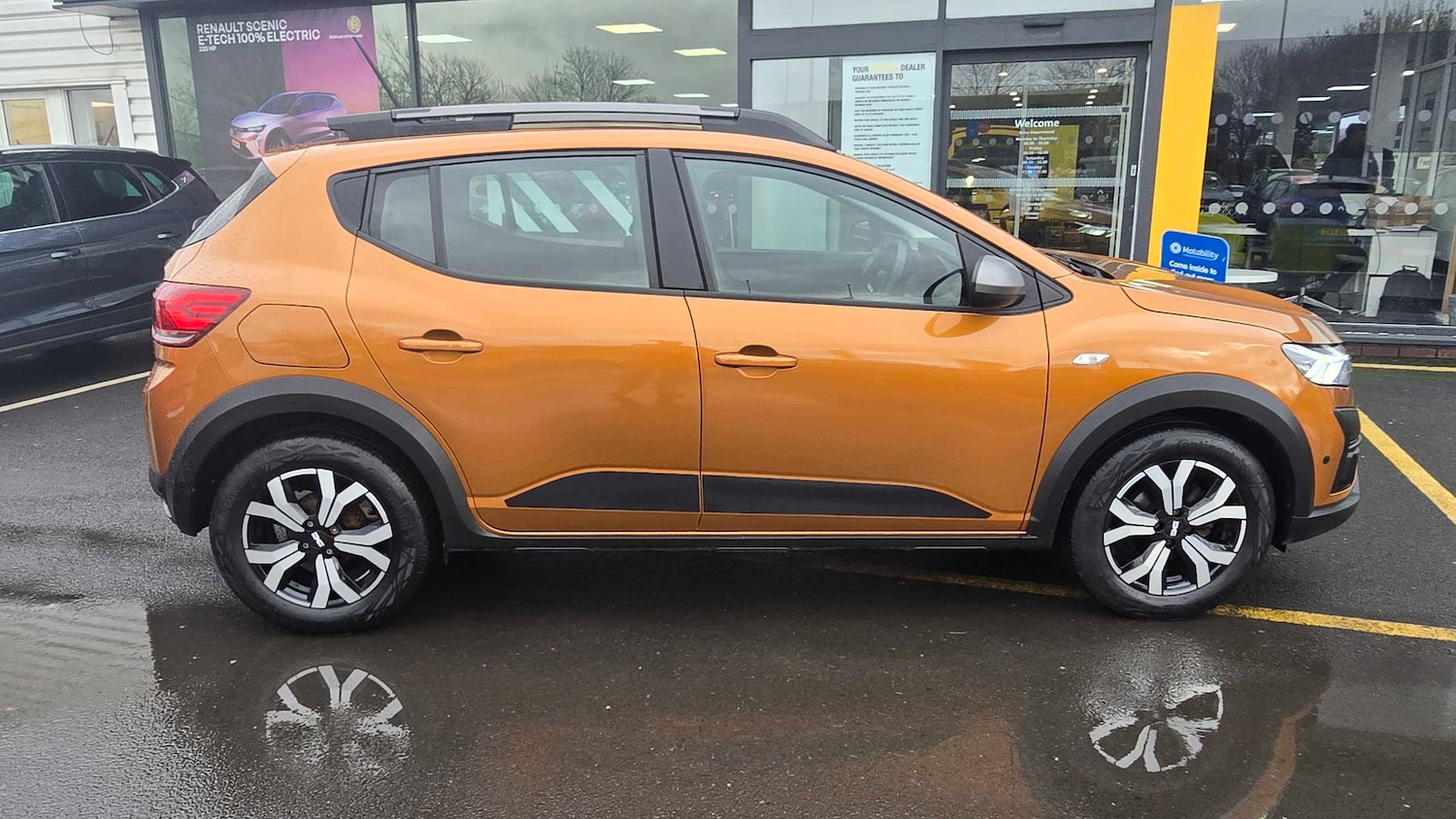 Used Dacia Sandero Stepway 2023 for sale - 77858943: Photo 11