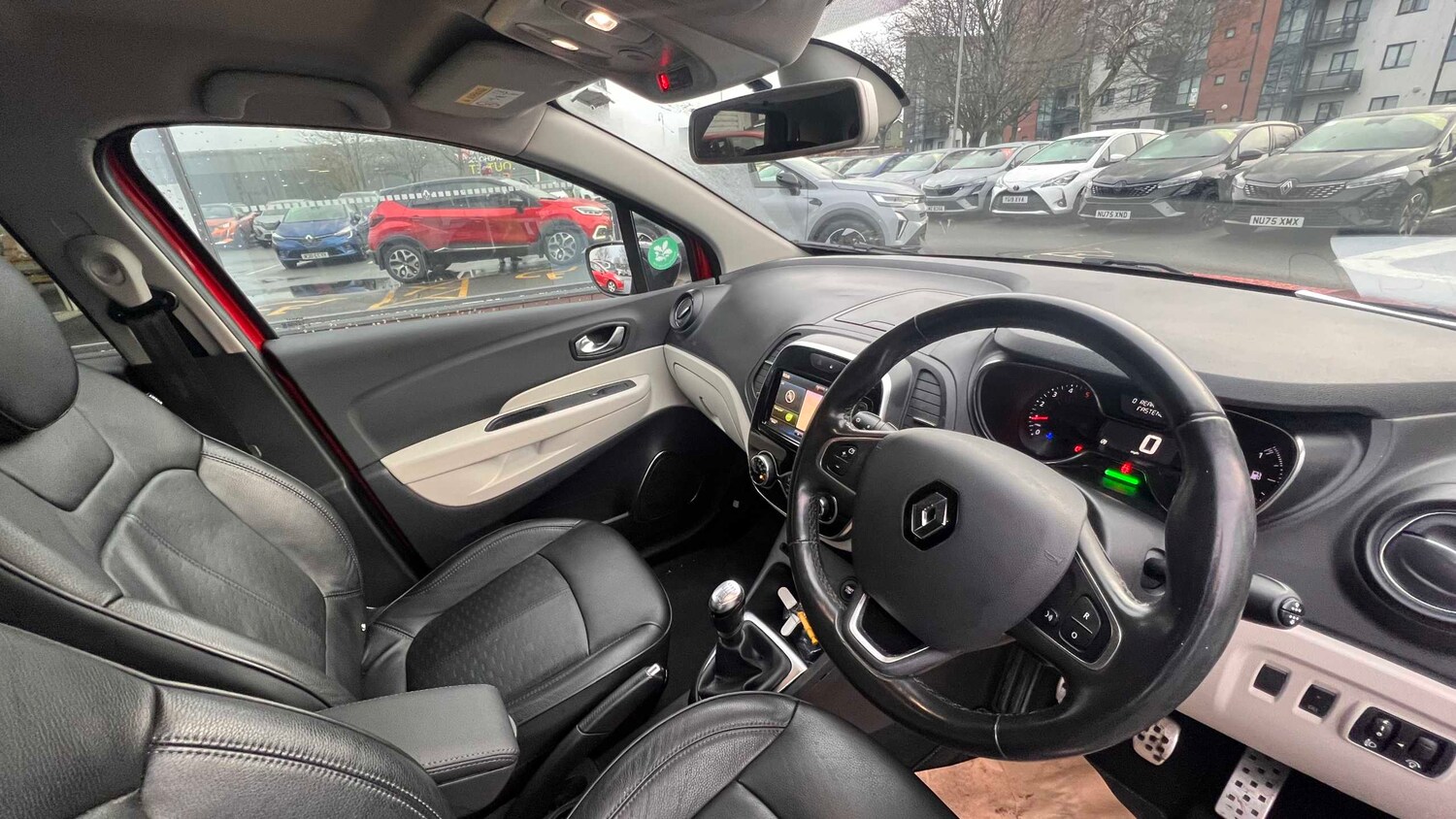 Used Renault Captur for sale - 77859921: Photo 12