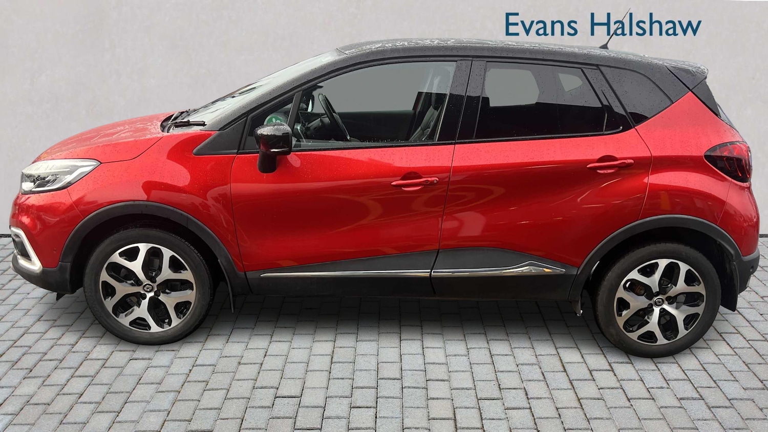 Used Renault Captur for sale - 77859921: Photo 4